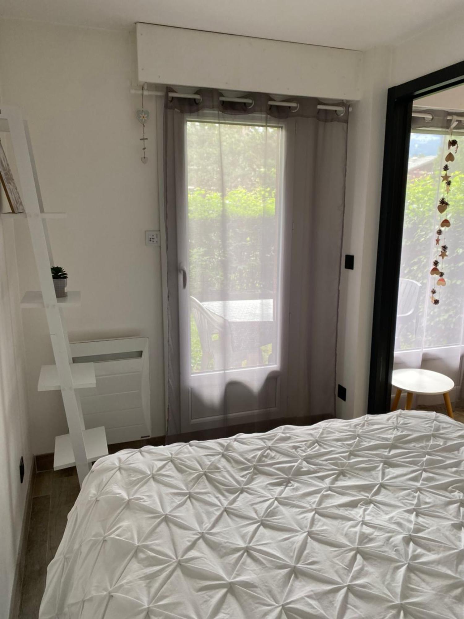 Mont Blanc Holidays Dans Residence Avec Gardien Sallanches Buitenkant foto